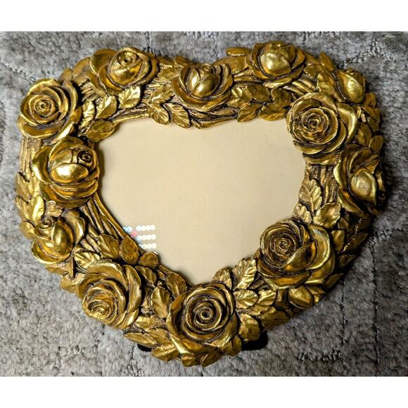 Heart Shaped Picture Frame 7.5" GOLDEN ROSE 3D DESIGN solid resin table decor - Picture 1 of 4